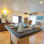 De La Pyramide Hotel Mèze
