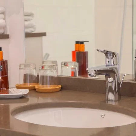 Отель De La Pyramide