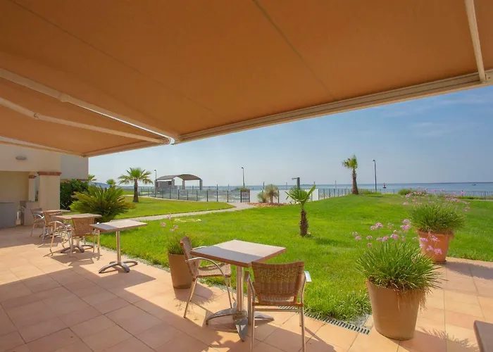 Ξενοδοχείο De La Pyramide